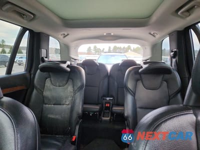 Zdjęcie 10 z 13 samochodu: 2021 VOLVO XC90 T6 MOMENTUM VIN:YV4A221K8M1683847 - miniatura