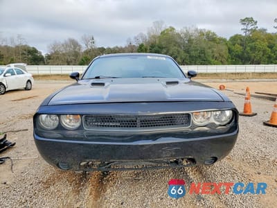 Piąte zdjęcie samochodu w środku: 2011 DODGE CHALLENGER VIN:2B3CJ4DG5BH604149 - miniatura