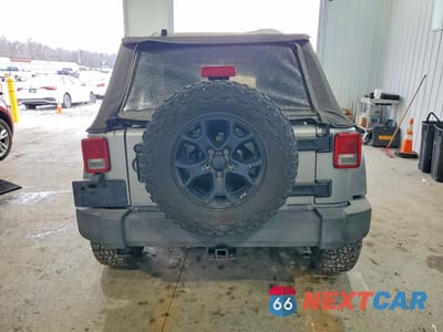 Zdjęcie 6 z 12 samochodu: 2017 JEEP WRANGLER UNLIMITED SPORT VIN:1C4BJWDG8HL570595 - miniatura