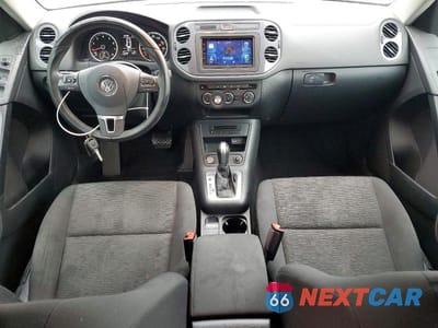 Zdjęcie 8 z 11 samochodu: 2018 VOLKSWAGEN TIGUAN LIMITED VIN:WVGBV7AX4JK002060 - miniatura