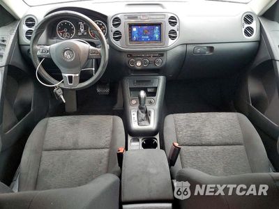 Zdjęcie 8 z 11 samochodu: 2018 VOLKSWAGEN TIGUAN LIMITED VIN:WVGBV7AX4JK002060 - miniatura