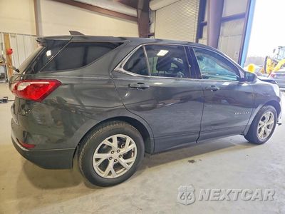 Trzecie zdjęcie samochodu z tyłu: 2020 CHEVROLET EQUINOX LT VIN:3GNAXKEV7LS511354 - miniatura