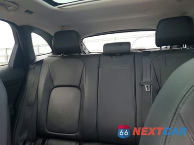 Zdjęcie 10 z 12 samochodu: 2017 JAGUAR F-PACE PREMIUM VIN:SADCJ2BV6HA493854 - miniatura