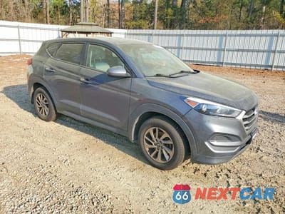 Czwarte zdjęcie samochodu z boku: 2018 HYUNDAI TUCSON SE VIN:KM8J2CA45JU807895 - miniatura