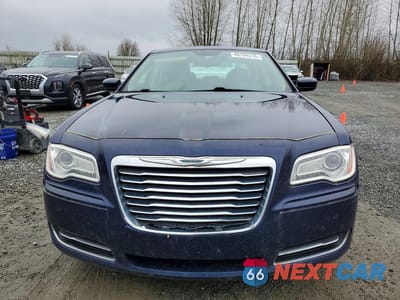 Piąte zdjęcie samochodu w środku: 2014 CHRYSLER 300 VIN:2C3CCAAG4EH175428 - miniatura