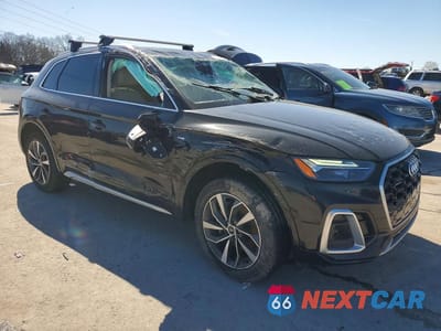 Czwarte zdjęcie samochodu z boku: 2023 AUDI Q5 PREMIUM PLUS 45 VIN:WA1EAAFY9P2100273 - miniatura