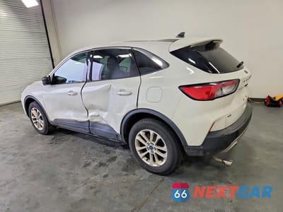 Drugie zdjęcie samochodu z przodu: 2022 FORD ESCAPE SE VIN:1FMCU9G64NUA60570 - miniatura