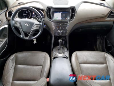 Zdjęcie 8 z 11 samochodu: 2018 HYUNDAI SANTA FE SE ULTIMATE VIN:KM8SR4HF2JU283831 - miniatura