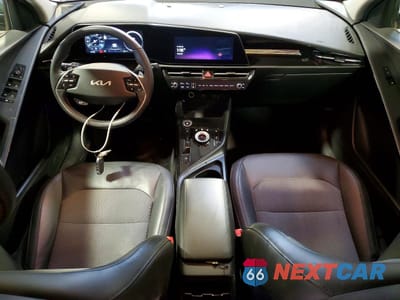 Zdjęcie 8 z 14 samochodu: 2023 KIA NIRO EV WIND VIN:KNDCR3L19P5024903 - miniatura