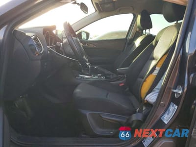 Zdjęcie 7 z 11 samochodu: 2015 MAZDA 3 TOURING VIN:3MZBM1L75FM145162 - miniatura