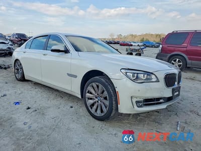 Czwarte zdjęcie samochodu z boku: 2013 BMW 740 LI HYBRID VIN:WBAYE0C53DDD85581 - miniatura