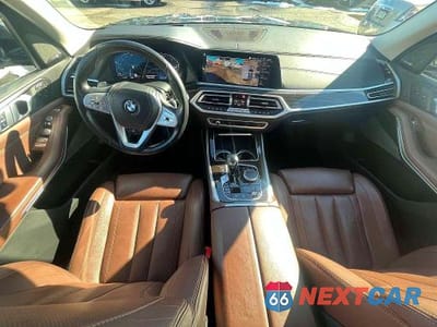 Zdjęcie 7 z 10 samochodu: 2020 BMW X7 XDRIVE40I VIN:5UXCW2C02L9C42860 - miniatura