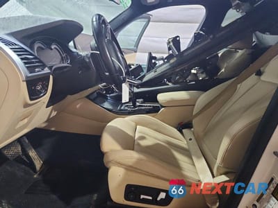 Zdjęcie 7 z 13 samochodu: 2018 BMW X3 XDRIVE30I VIN:5UXTR9C58JLC80444 - miniatura