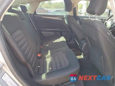 Zdjęcie 10 z 12 samochodu: 2019 FORD FUSION SE VIN:3FA6P0LU2KR225422 - miniatura