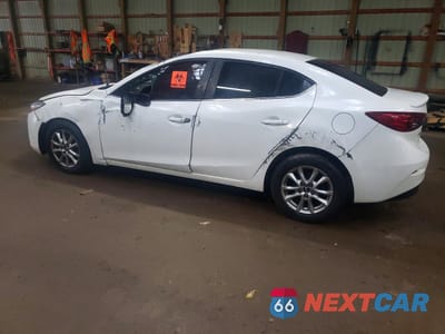 Drugie zdjęcie samochodu z przodu: 2018 MAZDA 3 GS VIN:3MZBN1V75JM218601 - miniatura