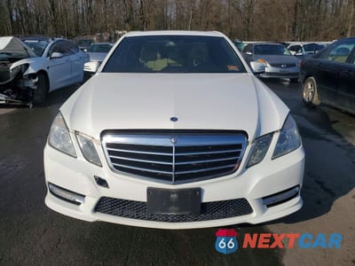 Piąte zdjęcie samochodu w środku: 2013 MERCEDES-BENZ E 350 4MATIC VIN:WDDHF8JB7DA681070 - miniatura