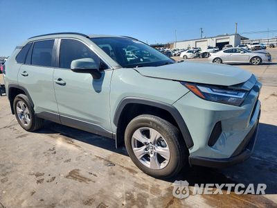 Czwarte zdjęcie samochodu z boku: 2023 TOYOTA RAV4 XLE VIN:2T3W1RFV3PW287404 - miniatura