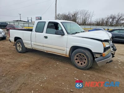 Czwarte zdjęcie samochodu z boku: 2005 CHEVROLET SILVERADO C1500 VIN:1GCEC19T35Z333165 - miniatura