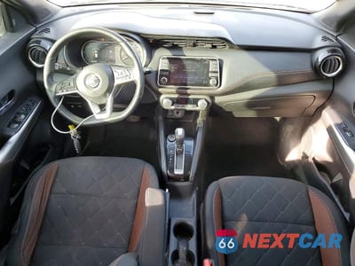 Zdjęcie 8 z 12 samochodu: 2019 NISSAN KICKS SR VIN:3N1CP5CUXKL481727 - miniatura
