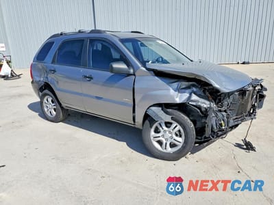 Czwarte zdjęcie samochodu z boku: 2008 KIA SPORTAGE LX VIN:KNDJE723387472864 - miniatura