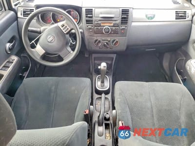 Zdjęcie 8 z 13 samochodu: 2010 NISSAN VERSA 1.8 S VIN:3N1BC1CP2AL391092 - miniatura