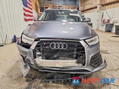 Piąte zdjęcie samochodu w środku: 2016 AUDI Q3 PRESTIGE VIN:WA1GFCFS2GR012416 - miniatura