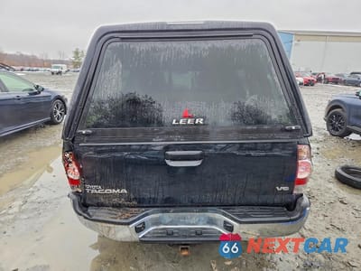 Zdjęcie 6 z 11 samochodu: 2015 TOYOTA TACOMA V6 VIN:5TFUU4EN7FX112053 - miniatura