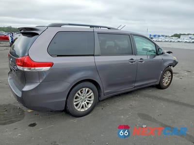 Trzecie zdjęcie samochodu z tyłu: 2014 TOYOTA SIENNA XLE 8-PASSENGER VIN:5TDYK3DC9ES455288 - miniatura