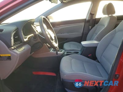 Zdjęcie 7 z 12 samochodu: 2017 HYUNDAI ELANTRA SE VIN:5NPD84LF1HH184123 - miniatura