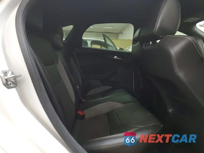Zdjęcie 10 z 11 samochodu: 2017 FORD FOCUS ST VIN:1FADP3L99HL204479 - miniatura