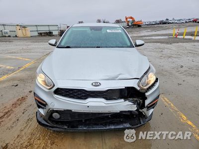 Piąte zdjęcie samochodu w środku: 2019 KIA FORTE VIN:3KPF24AD9KE048183 - miniatura