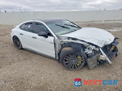 Czwarte zdjęcie samochodu z boku: 2018 PORSCHE PANAMERA 4 E-HYBRID VIN:WP0AE2A71JL129961 - miniatura