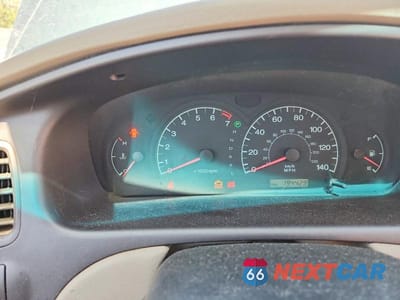 Zdjęcie 9 z 12 samochodu: 2002 HYUNDAI ELANTRA GLS VIN:KMHDN45D72U319697 - miniatura