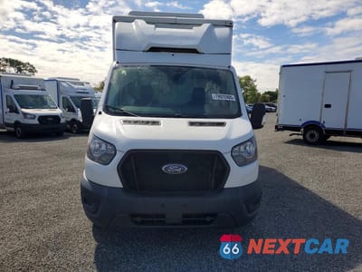 Piąte zdjęcie samochodu w środku: 2020 FORD TRANSIT DELIVERY TRUCK VIN:1FDBW5Z88LKB11493 - miniatura