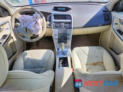 Zdjęcie 8 z 13 samochodu: 2010 VOLVO XC60 3.2 VIN:YV4960DL9A2075986 - miniatura