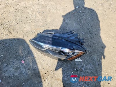 Zdjęcie 12 z 12 samochodu: 2019 VOLKSWAGEN GOLF R VIN:WVWVA7AU4KW124575 - miniatura