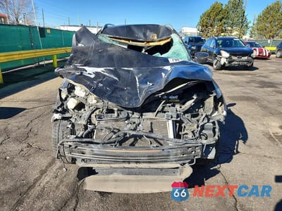 Piąte zdjęcie samochodu w środku: 2018 NISSAN ROGUE SV VIN:5N1AT2MV3JC816905 - miniatura
