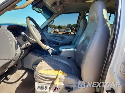 Zdjęcie 7 z 13 samochodu: 2000 FORD EXPEDITION XLT VIN:1FMRU1669YLA47367 - miniatura