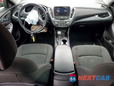 Zdjęcie 8 z 13 samochodu: 2021 CHEVROLET MALIBU RS VIN:1G1ZG5STXMF036507 - miniatura