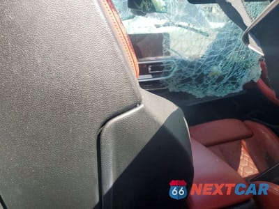 Zdjęcie 8 z 12 samochodu: 2023 BMW X4 M VIN:5YM23EC06P9P61783 - miniatura