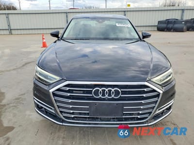 Piąte zdjęcie samochodu w środku: 2019 AUDI A8 L VIN:WAU8DAF81KN018925 - miniatura