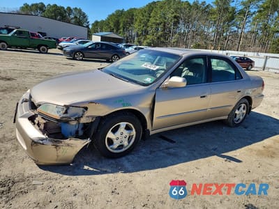 2000 HONDA ACCORD EX 1HGCG6679YA146632 - główne zdjęcie licytacji z USA - miniatura