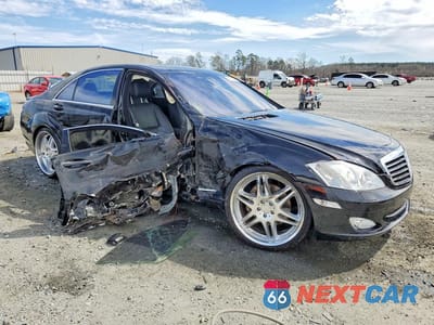 Czwarte zdjęcie samochodu z boku: 2007 MERCEDES-BENZ S 550 VIN:WDDNG71X87A102274 - miniatura