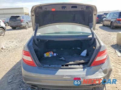 Zdjęcie 6 z 12 samochodu: 2011 MERCEDES-BENZ C 300 VIN:WDDGF5EB5BR136651 - miniatura
