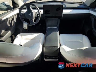 Zdjęcie 8 z 13 samochodu: 2024 TESLA MODEL Y VIN:7SAYGDEDXRF192305 - miniatura