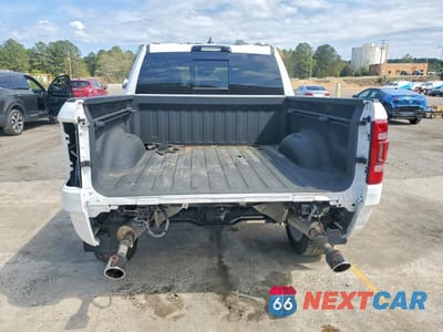 Zdjęcie 6 z 13 samochodu: 2023 RAM 1500 LIMITED VIN:1C6SRFHT2PN544908 - miniatura