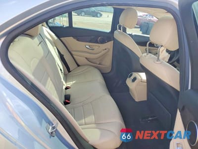 Zdjęcie 10 z 12 samochodu: 2018 MERCEDES-BENZ C 300 VIN:WDDWF4JB6JR404858 - miniatura