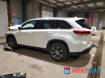 Drugie zdjęcie samochodu z przodu: 2019 TOYOTA HIGHLANDER XLE VIN:5TDJZRFH5KS617454 - miniatura