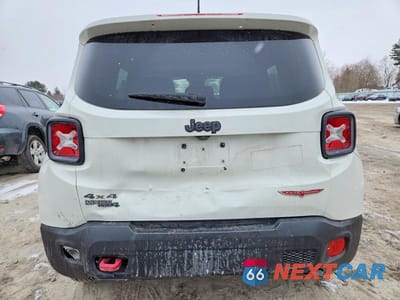 Zdjęcie 6 z 12 samochodu: 2016 JEEP RENEGADE TRAILHAWK VIN:ZACCJBCT6GPD66335 - miniatura