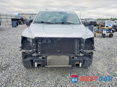 Piąte zdjęcie samochodu w środku: 2018 FORD F150 SUPERCREW VIN:1FTEW1CP1JFA42131 - miniatura